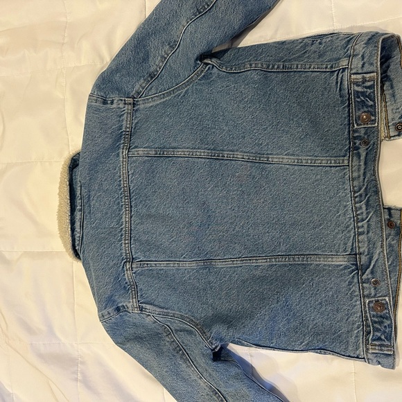 Levi’s Original Sherpa Trucker Jacket - Picture 6 of 7